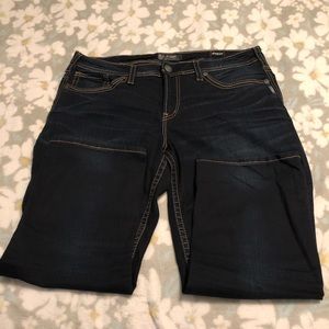 NWOT Suki Silver Jeans Capri